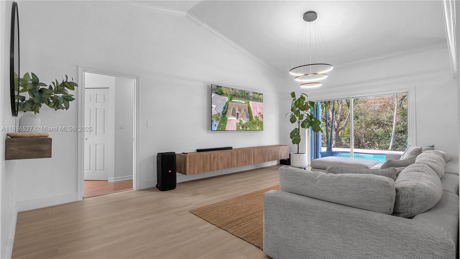 PEMBROKE SPRINGS PLAT - Residential Lease