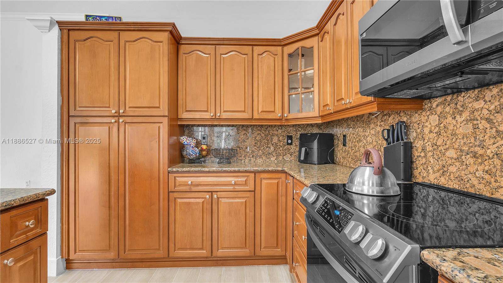 PEMBROKE SPRINGS PLAT - Residential Lease