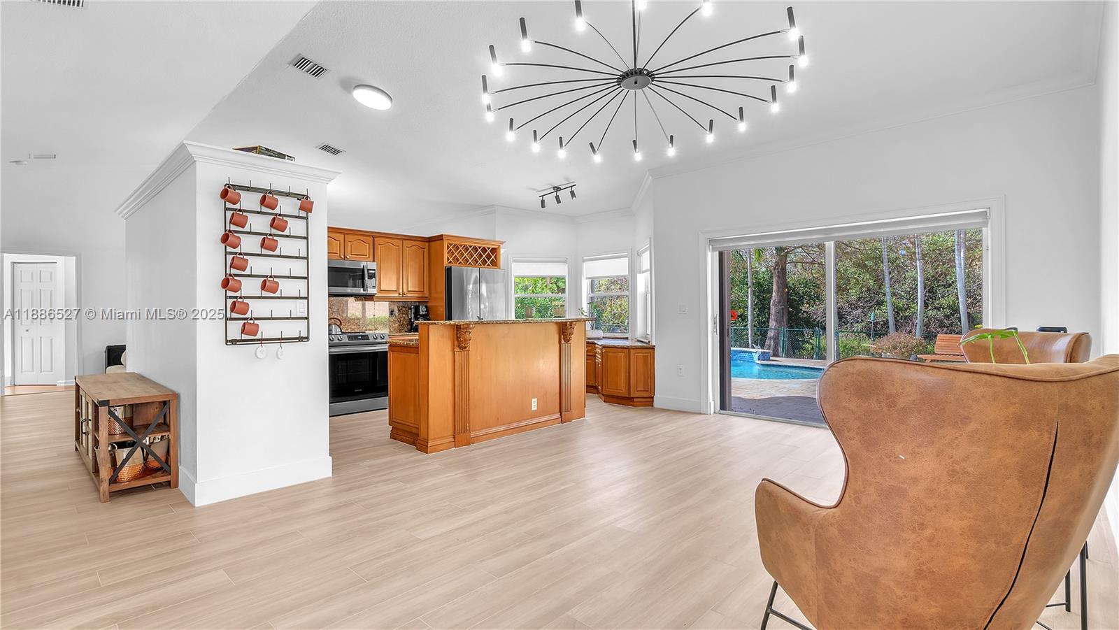 PEMBROKE SPRINGS PLAT - Residential Lease