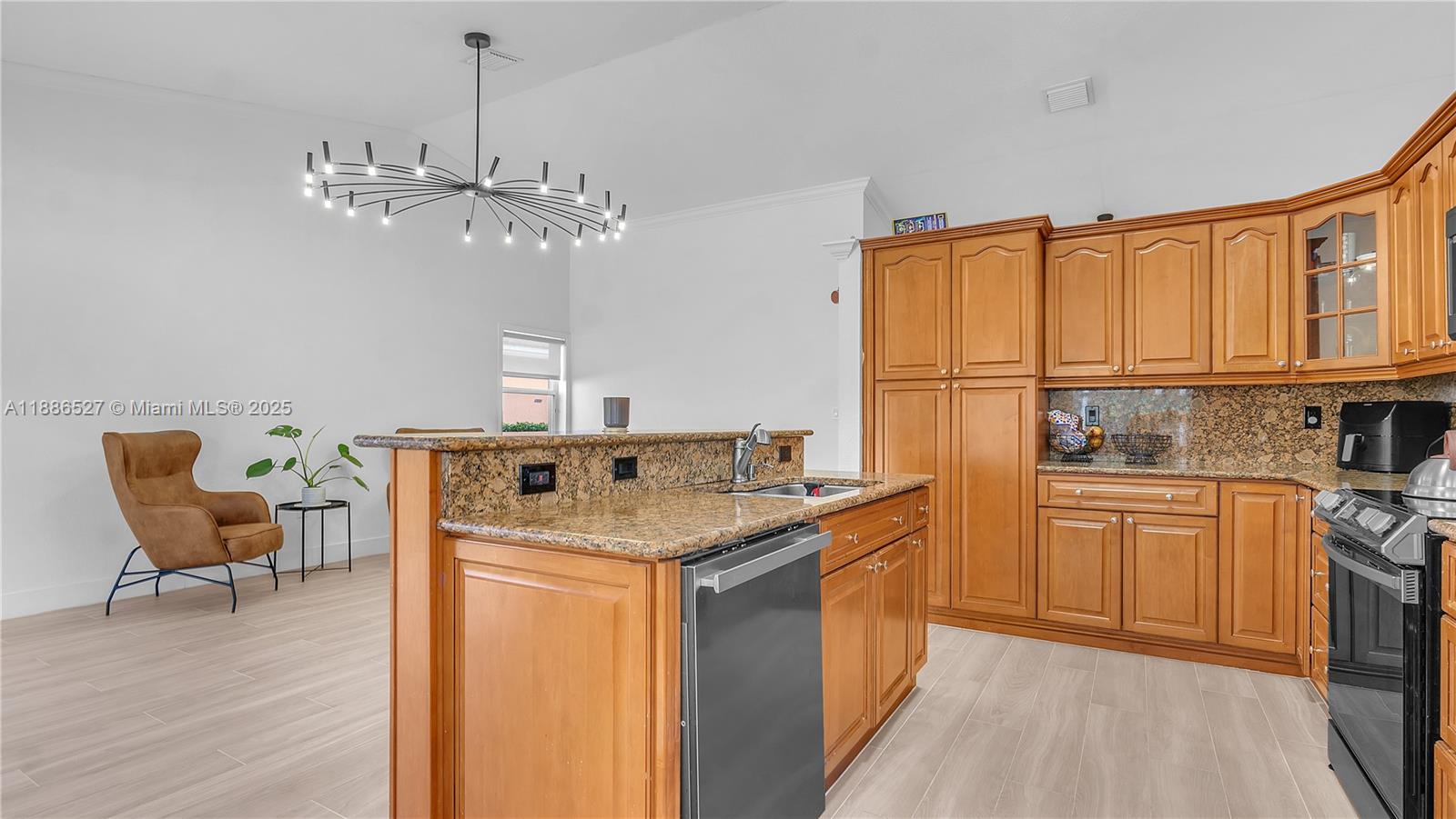 PEMBROKE SPRINGS PLAT - Residential Lease