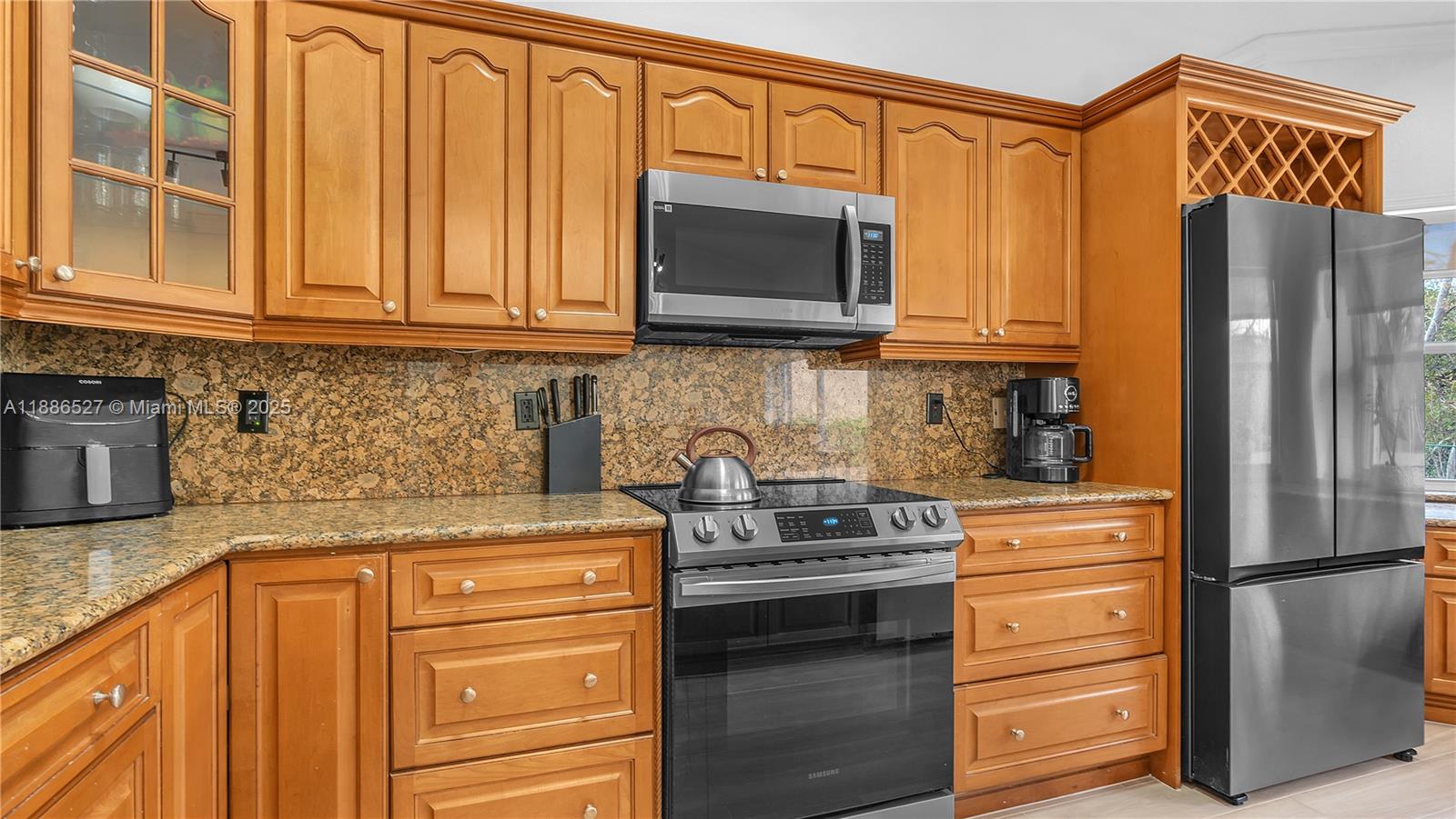 PEMBROKE SPRINGS PLAT - Residential Lease