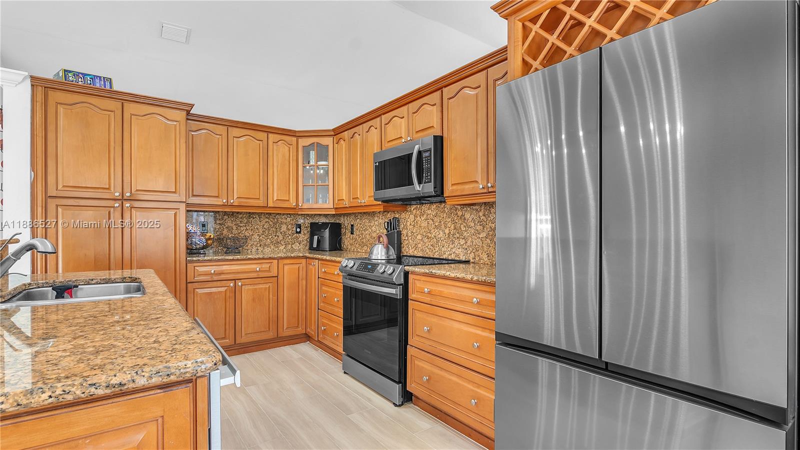 PEMBROKE SPRINGS PLAT - Residential Lease