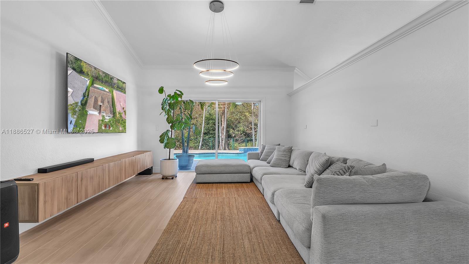 PEMBROKE SPRINGS PLAT - Residential Lease
