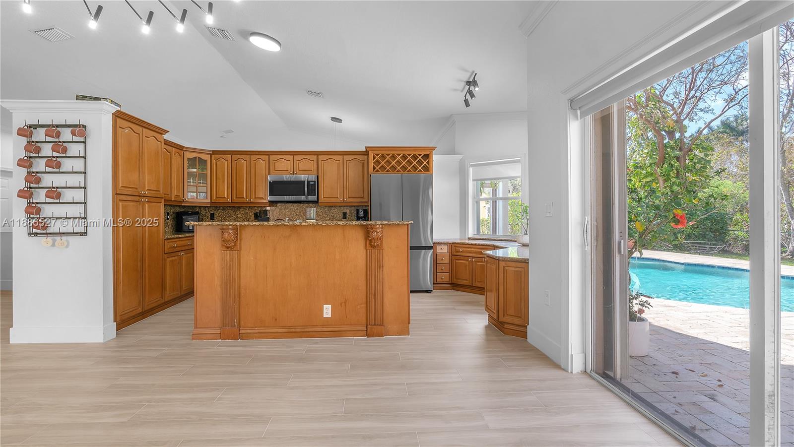 PEMBROKE SPRINGS PLAT - Residential Lease
