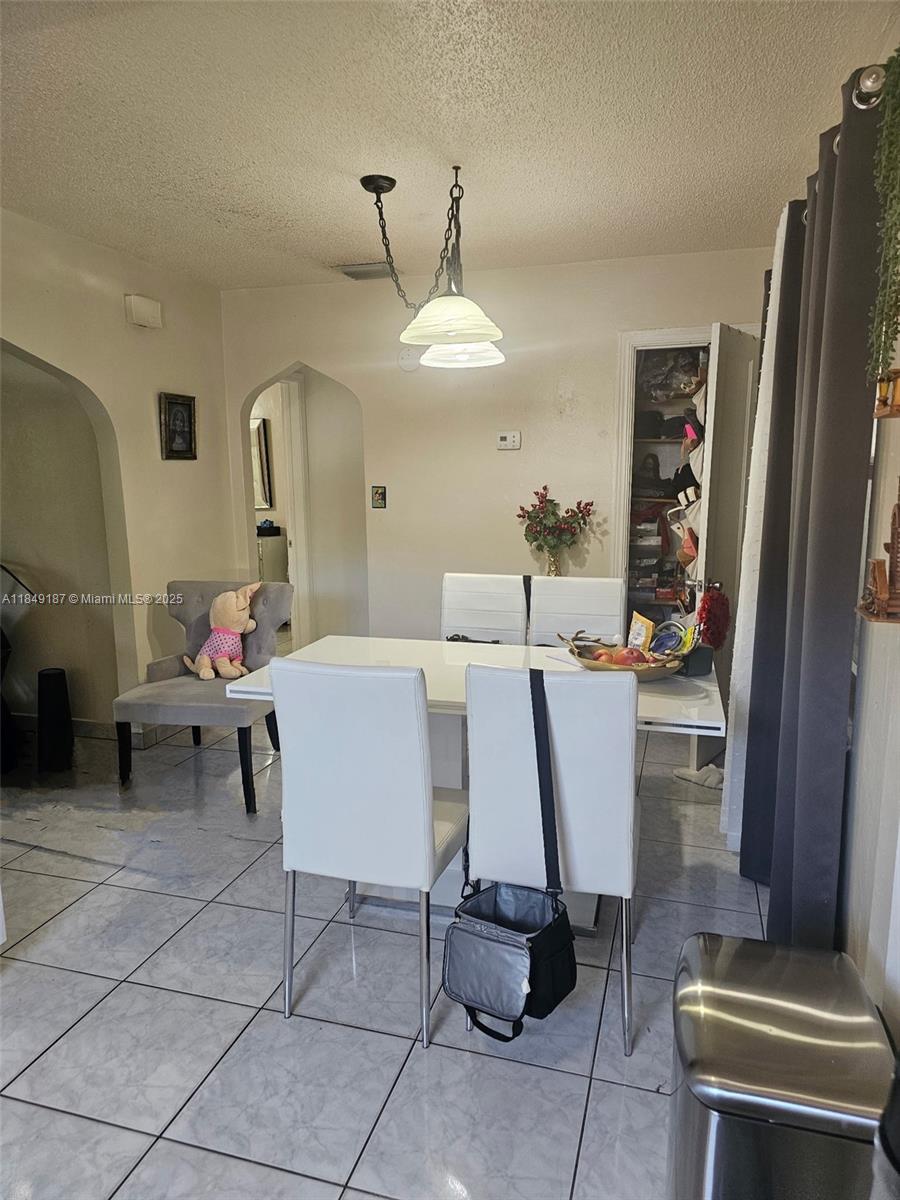 BROWARD MANOR OF HOLLYWOO - Residential Income