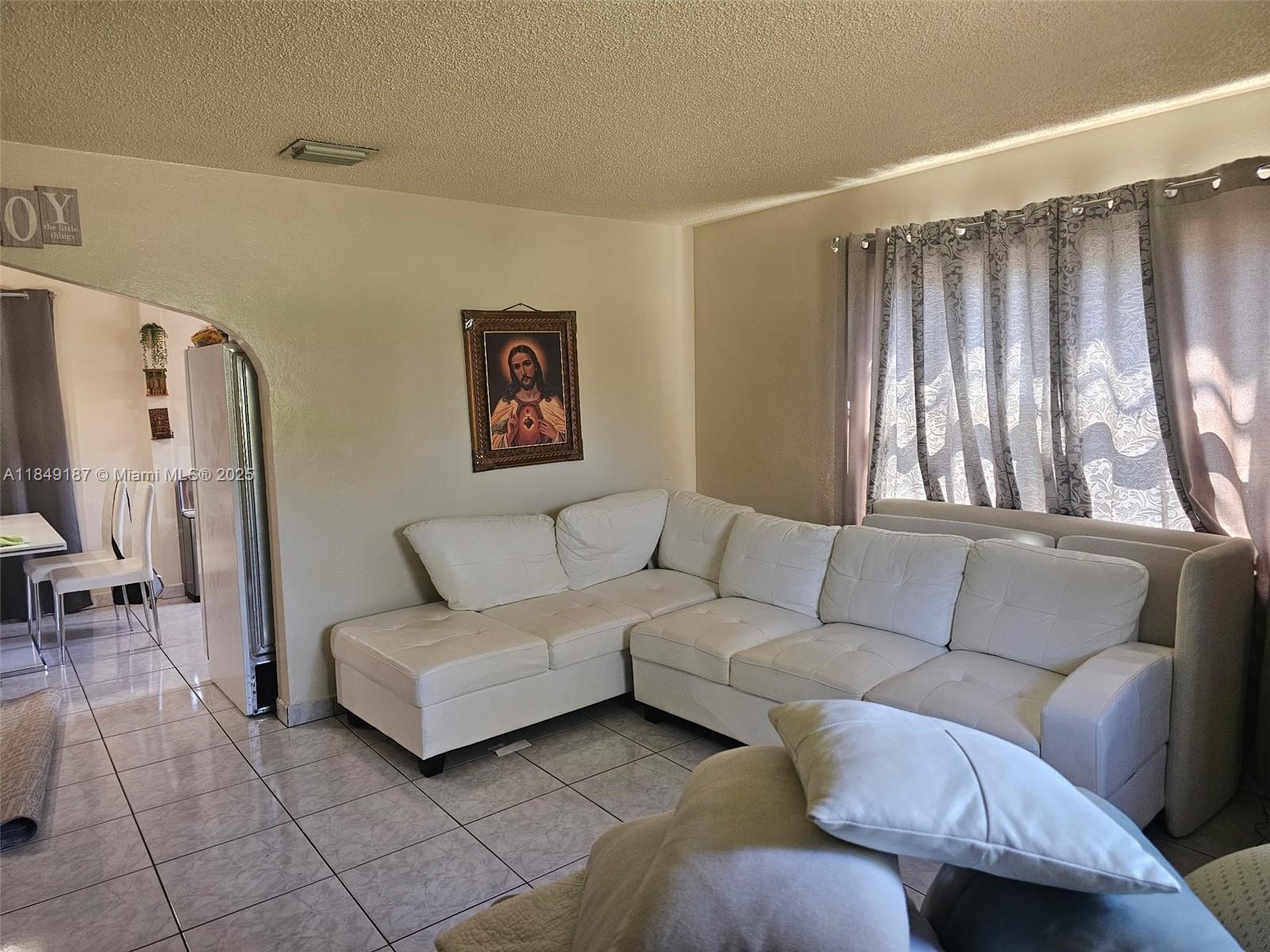 BROWARD MANOR OF HOLLYWOO - Residential Income