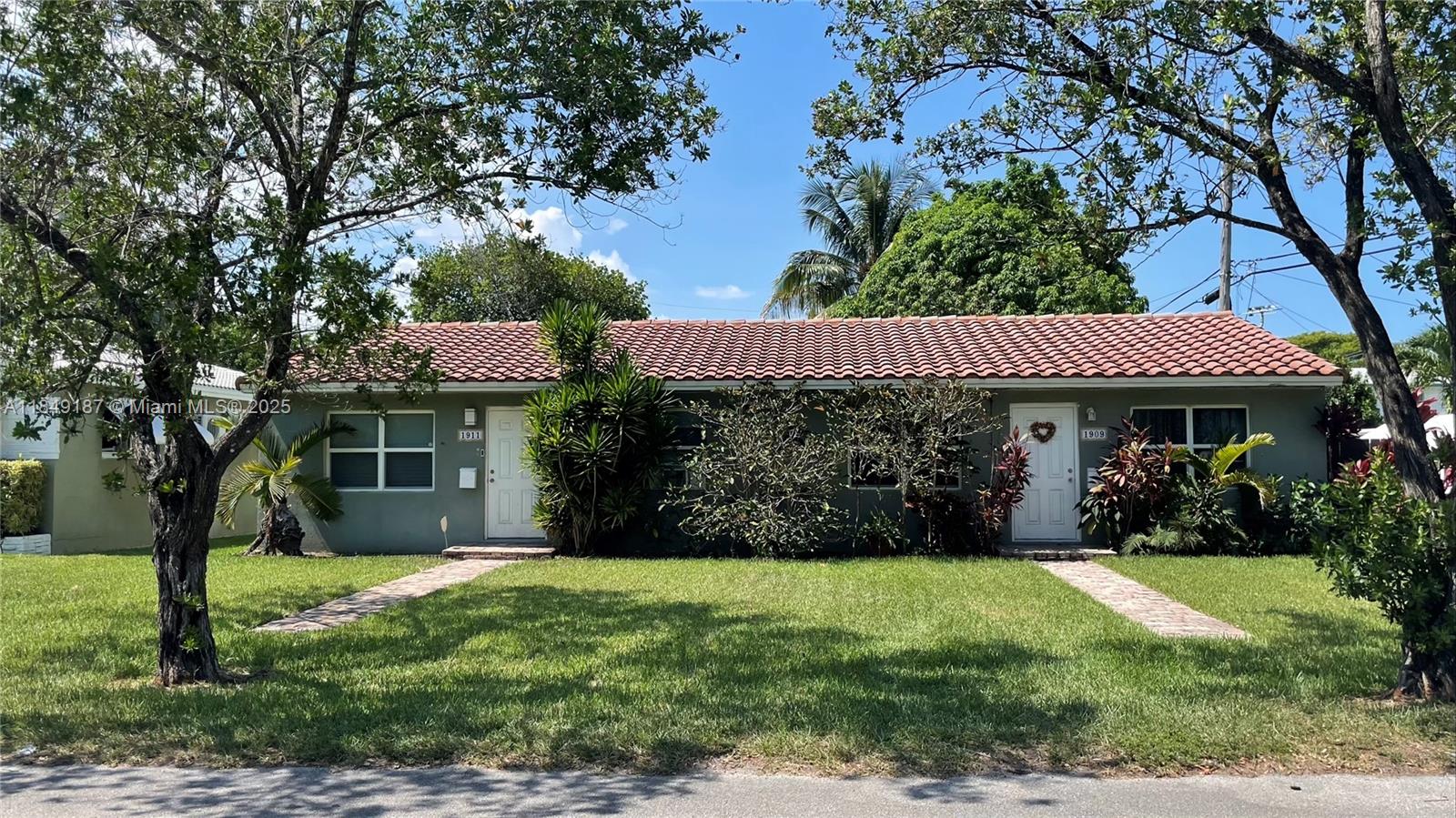 Beautiful residential income property offering in each unit impact windows and doors, separate electric meters, central HVAC systems, separate hot water tanks, and private screened porches on each one. Both properties share a beautiful backyard with lots of shade and beautiful trees.
1911 is a 2/1; Unit 1909 is 1/1. Property has an alley alongside of the property and back as well, and also a paved driveway leading to a detached garage which is used for storage. Backyard parking area has ample room to park a boat or an RV. Both units are currently rented month-to-month and paying below-market rents.