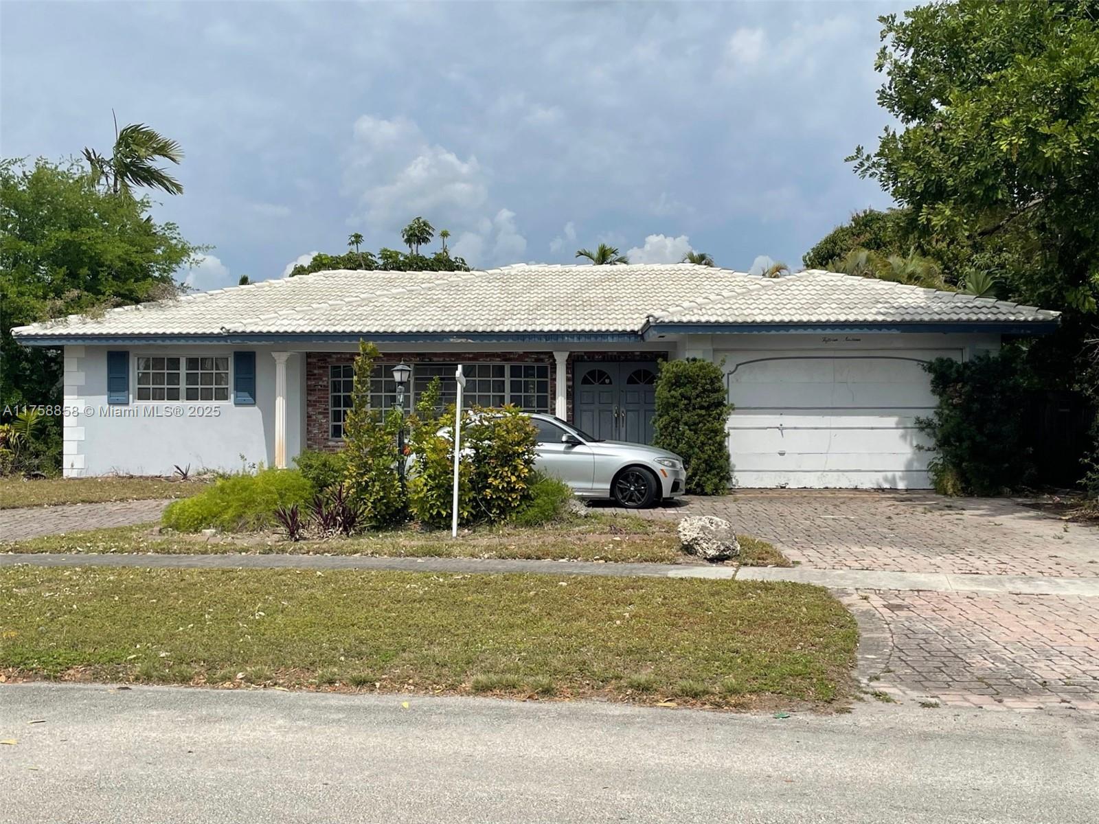 1516 N 47th Ave, Hollywood, Broward County, Florida - 4 Bedrooms  
3 Bathrooms - 