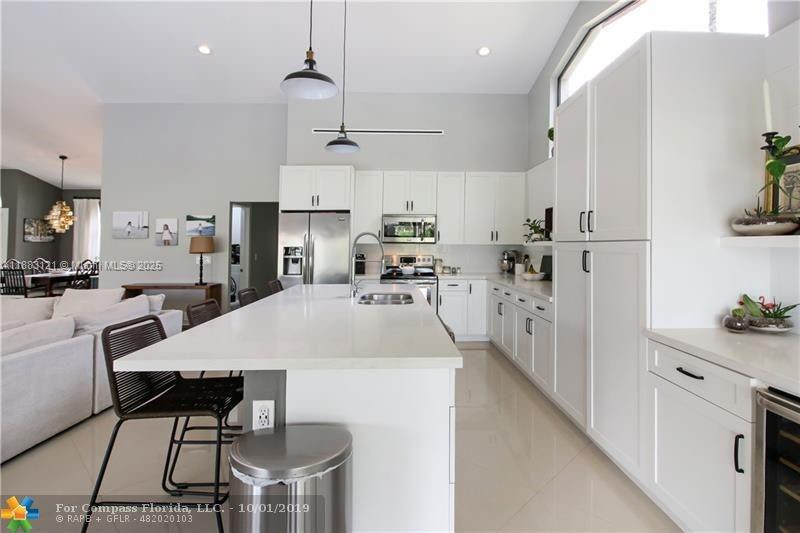 WEST GLEN - Residential