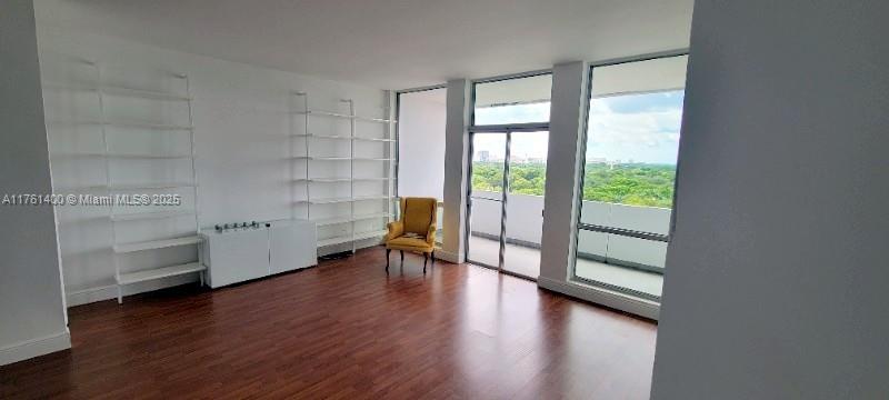 DAVID WILLIAM HOTEL CONDO - Residential