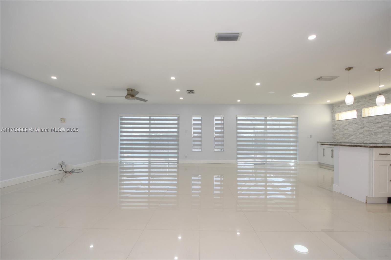 6450 Buena Vista Dr
