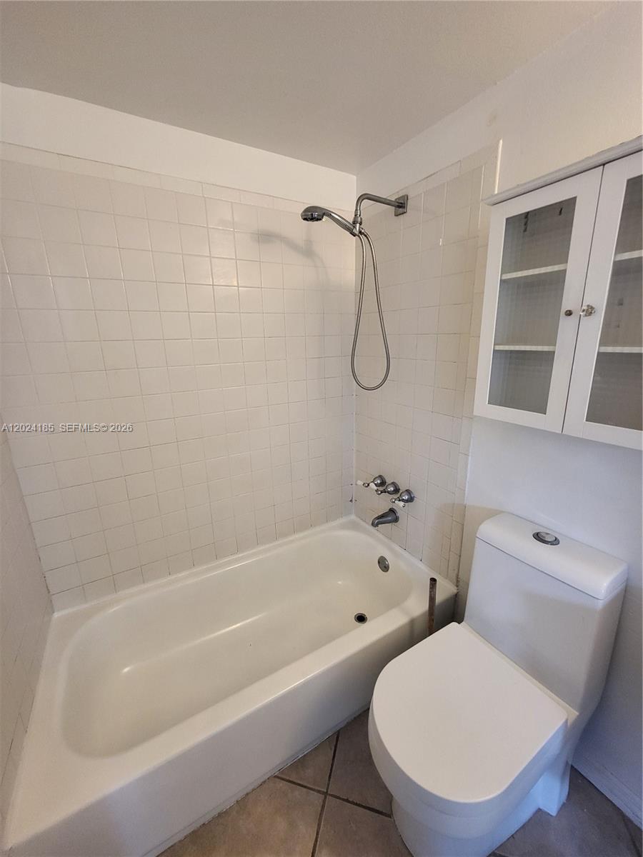 JADE CONDO - Residential Lease
