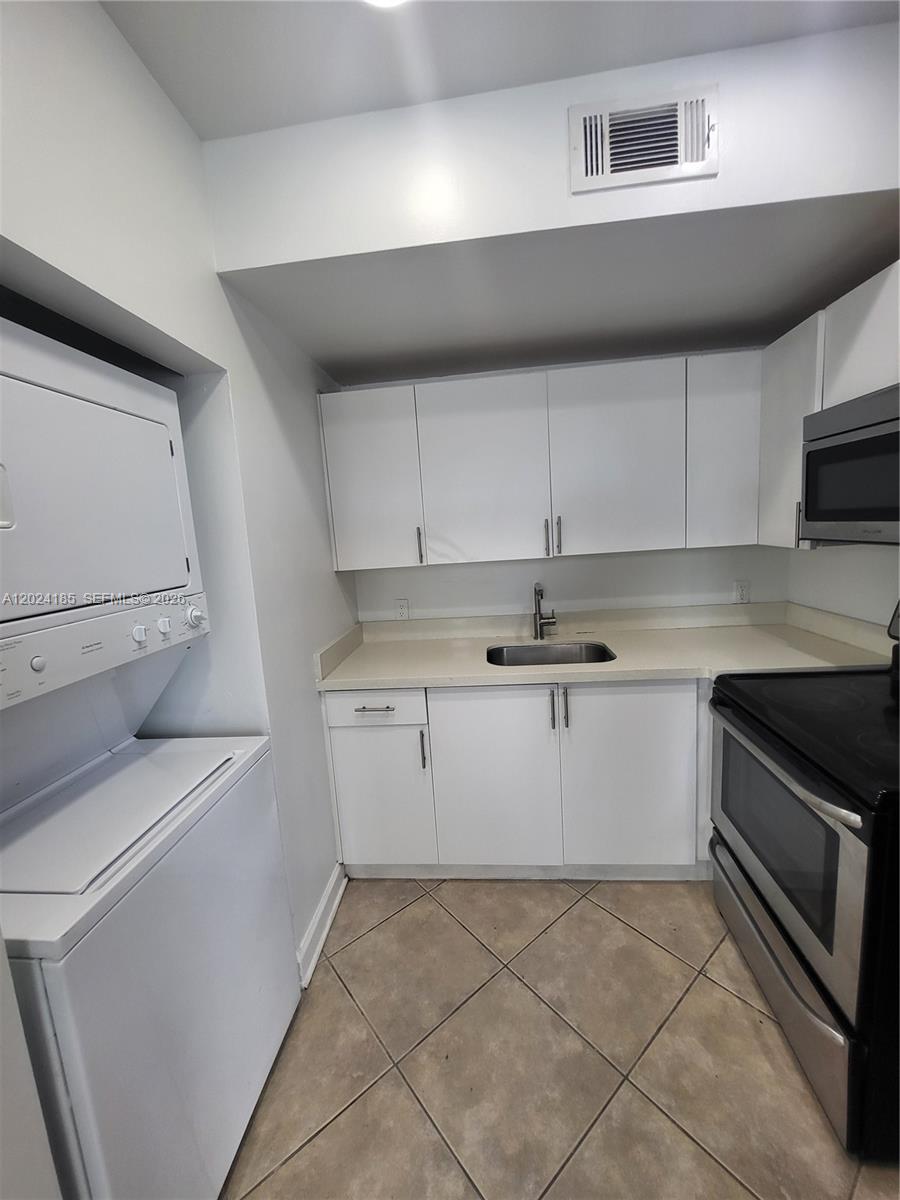 JADE CONDO - Residential Lease