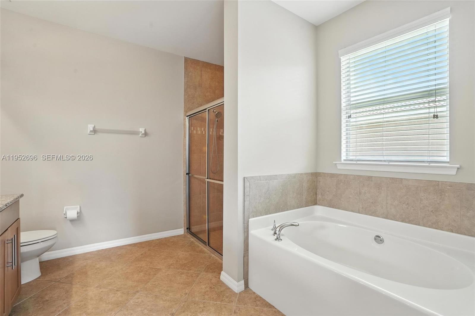 PROMENADE EAST - Residential