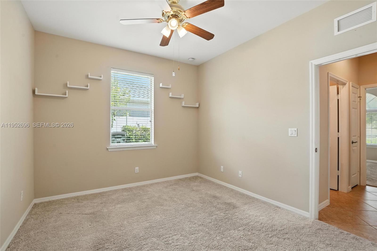 PROMENADE EAST - Residential