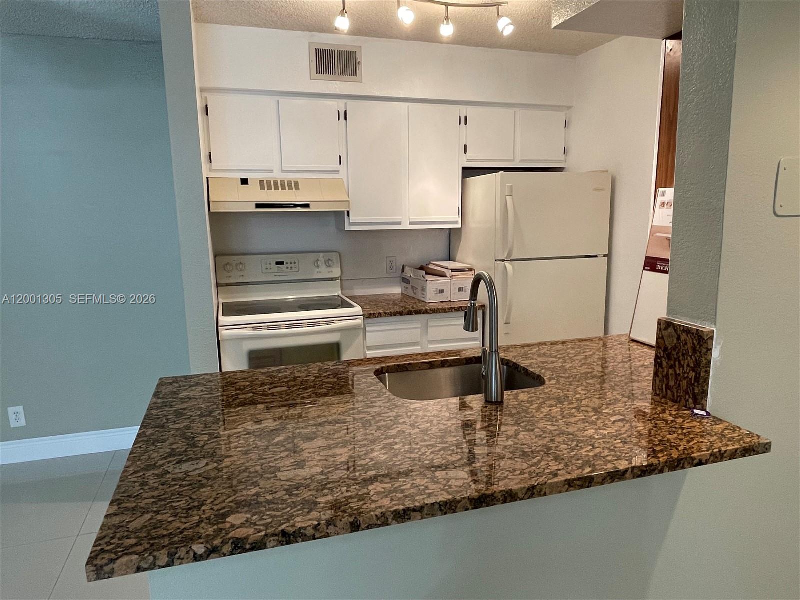 SUNDANCE AT DAVIE CONDO - Residential