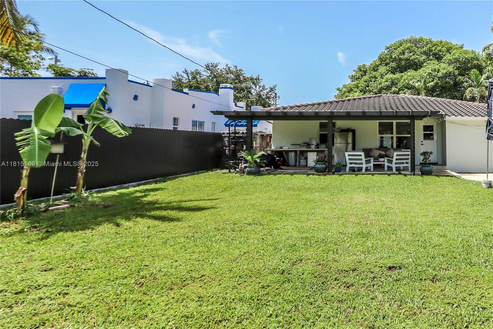 HOLLYWOOD - Residential