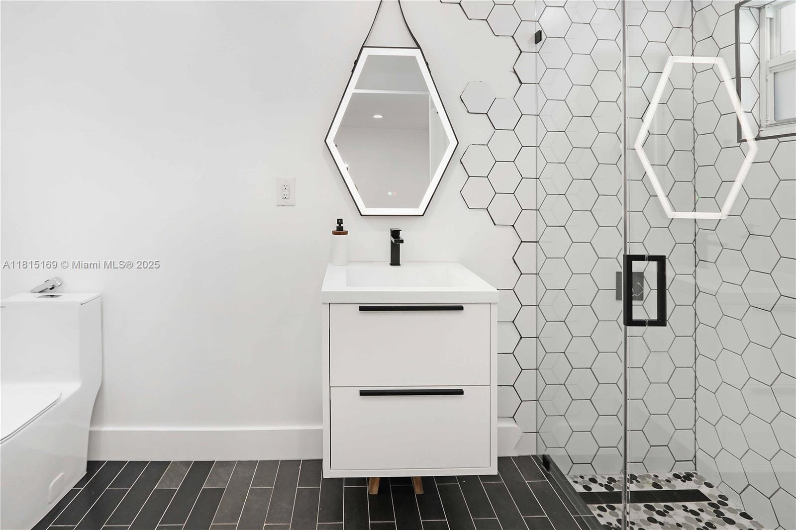 HOLLYWOOD - Residential