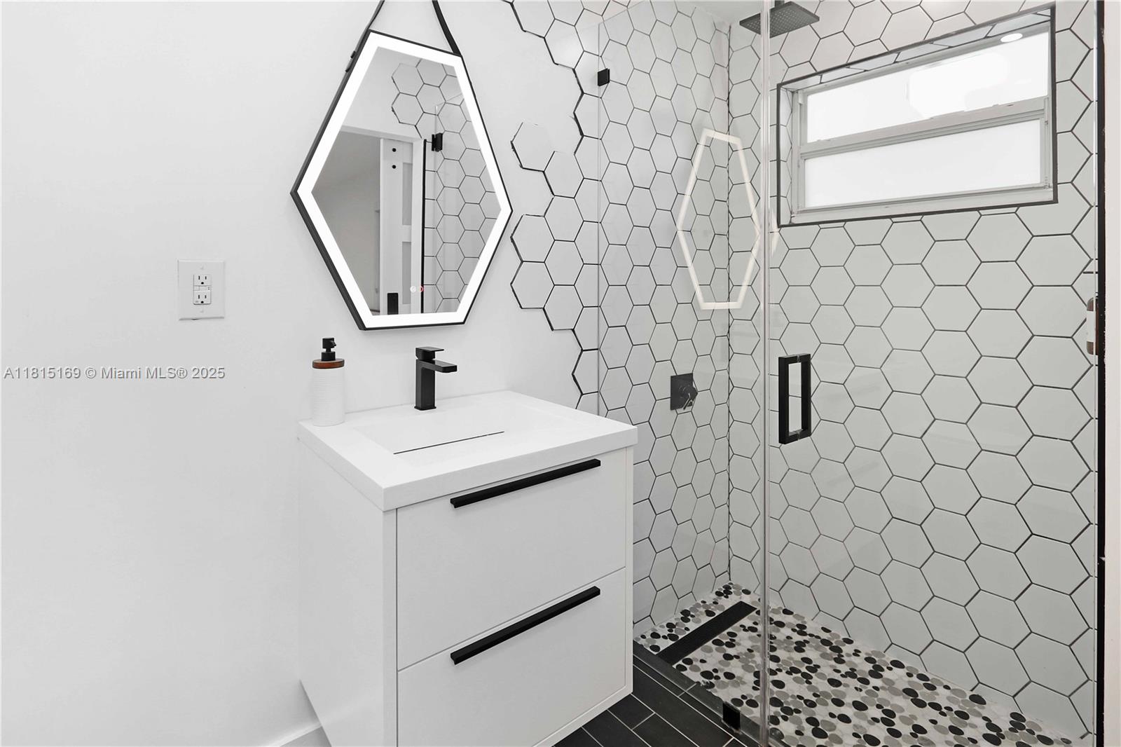 HOLLYWOOD - Residential