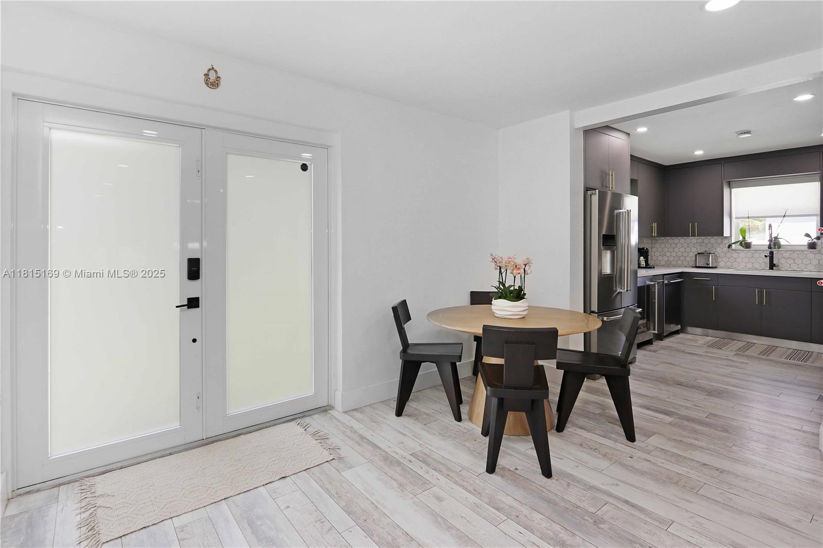 HOLLYWOOD - Residential