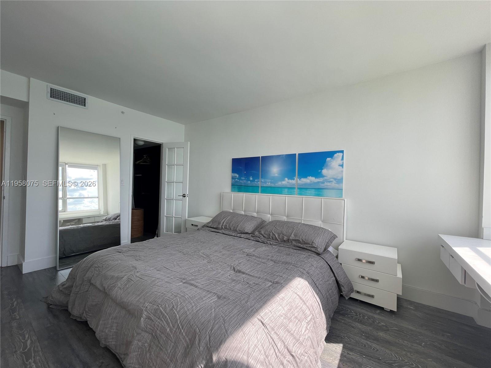 FLAMINGO SOUTH BEACH I CO - Residential