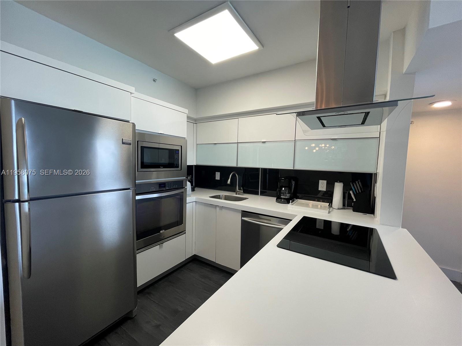 FLAMINGO SOUTH BEACH I CO - Residential