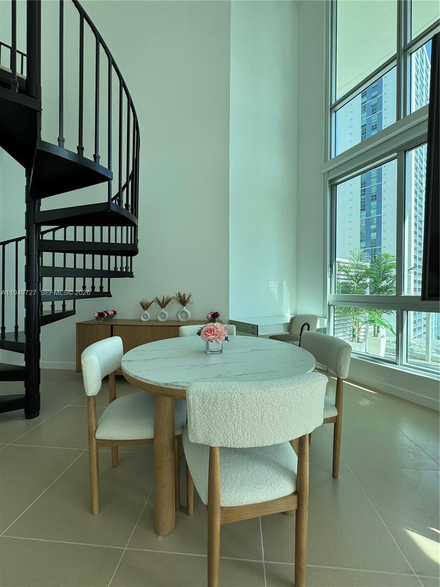 300 S Biscayne Blvd L-1218