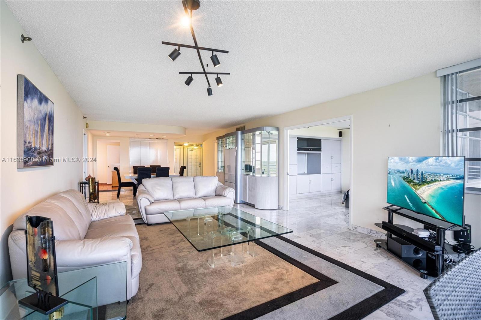 NO 114 PALM-AIRE COUNTRY - Residential