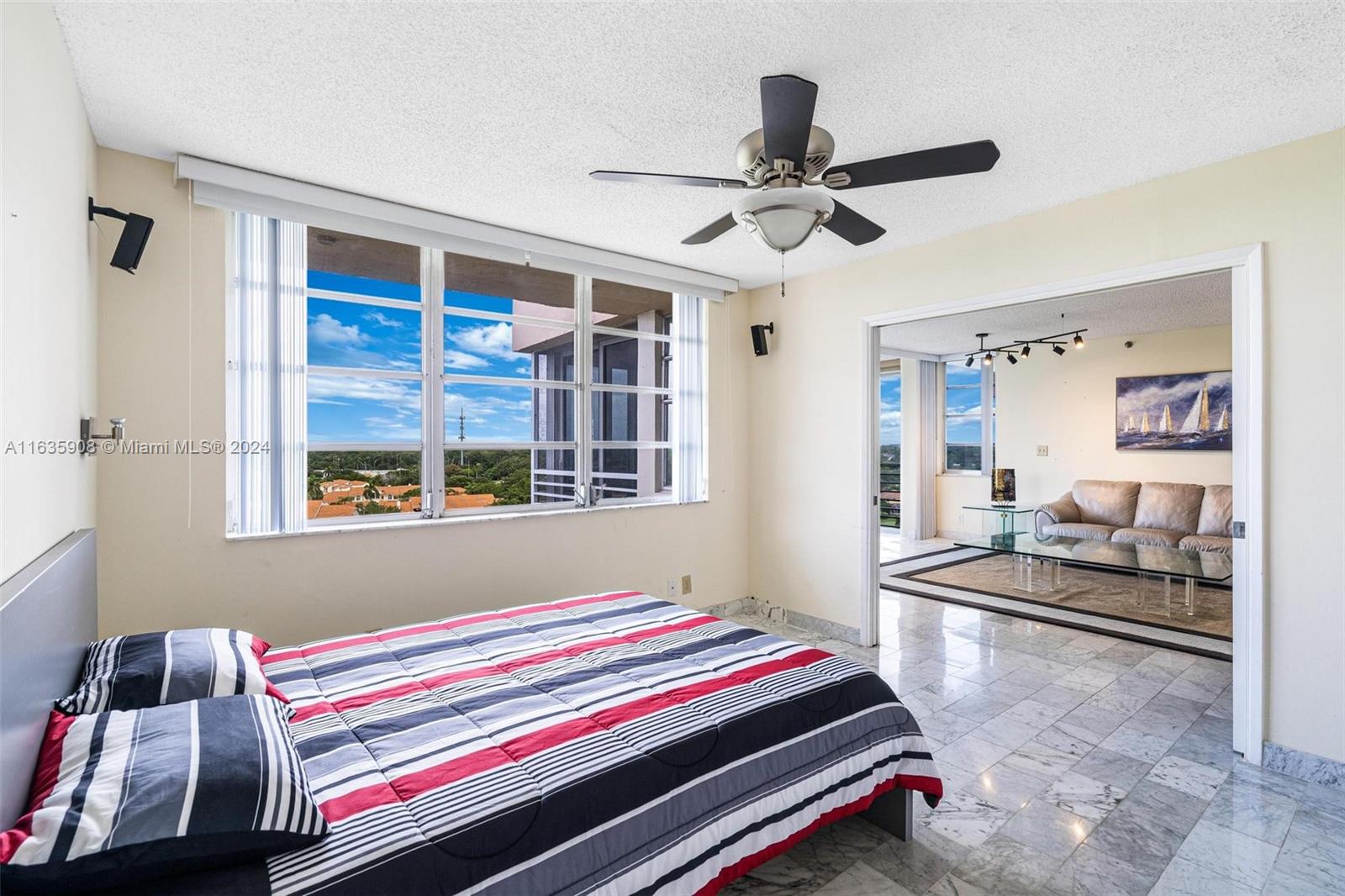 NO 114 PALM-AIRE COUNTRY - Residential