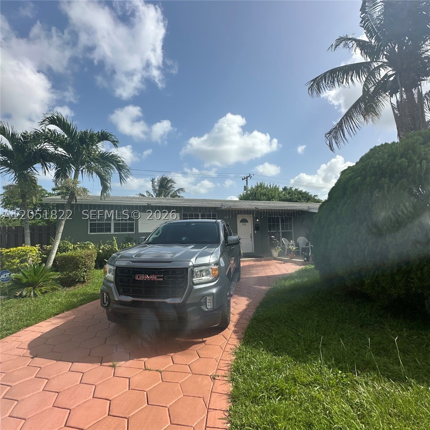 930 NW 180th Ter, Miami Gardens FL 33169
