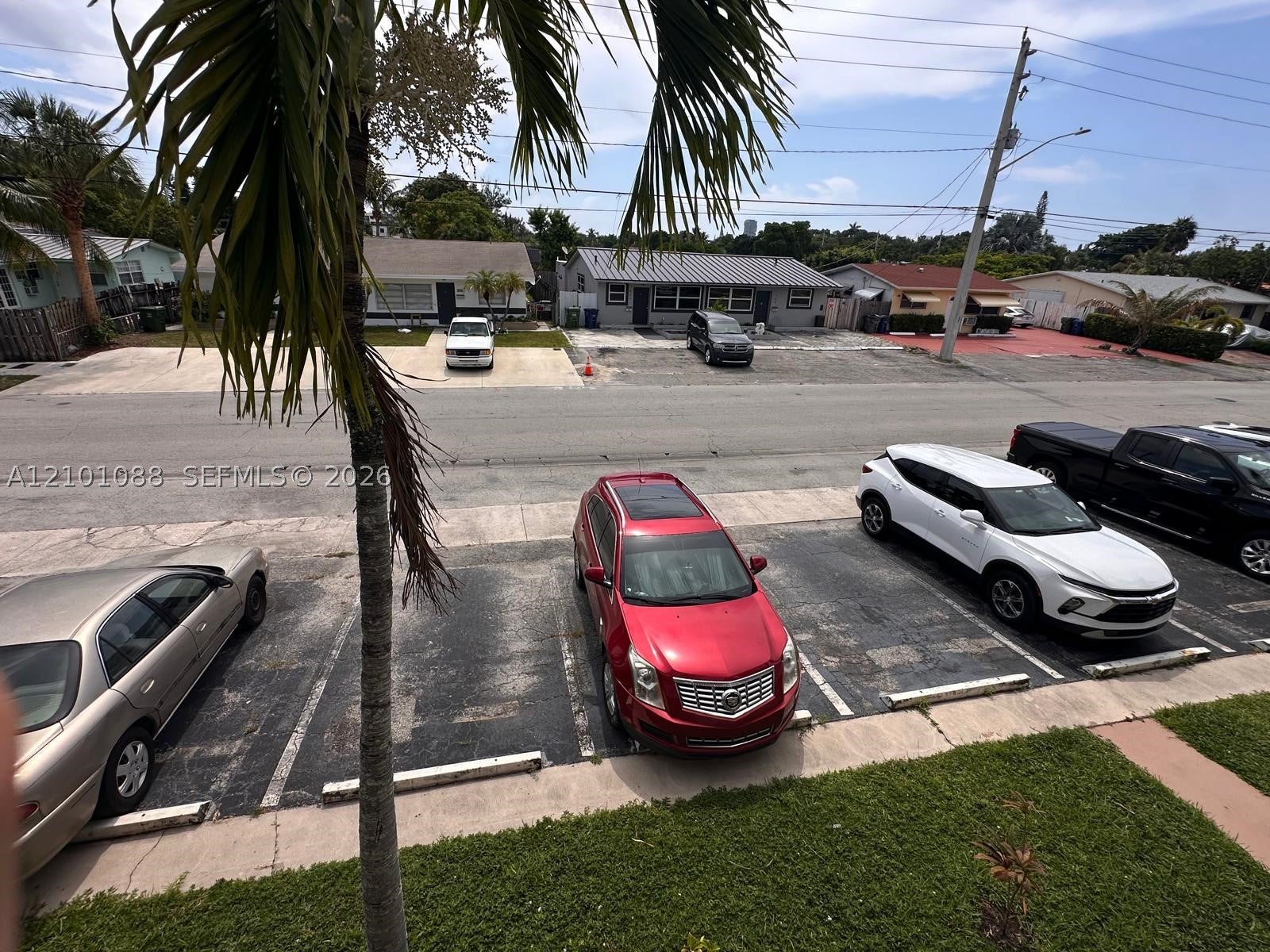 View photos, virtual tours, details... 230 SW 11th Ave 14