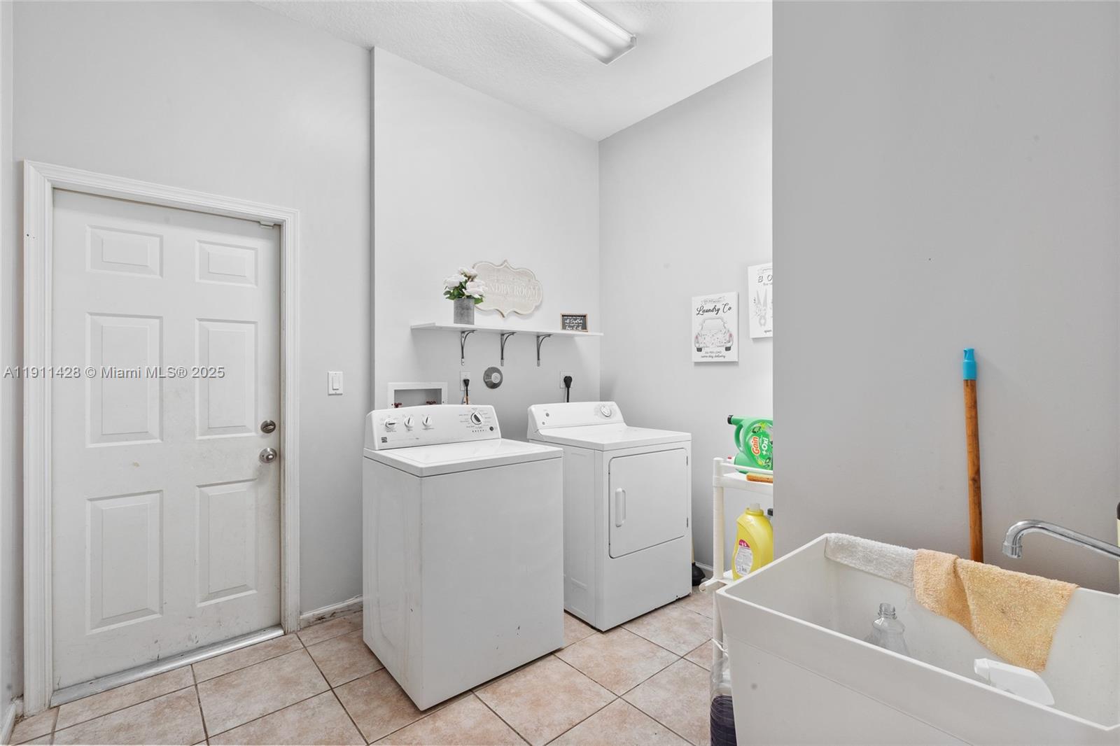 IMAGINATION FARMS EAST - Residential