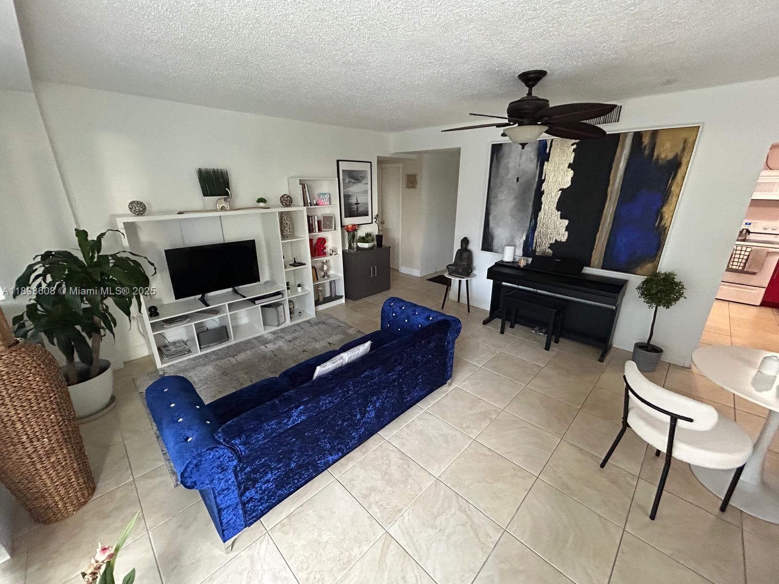 CARIBBEAN TOWERS CONDO - Residential Lease