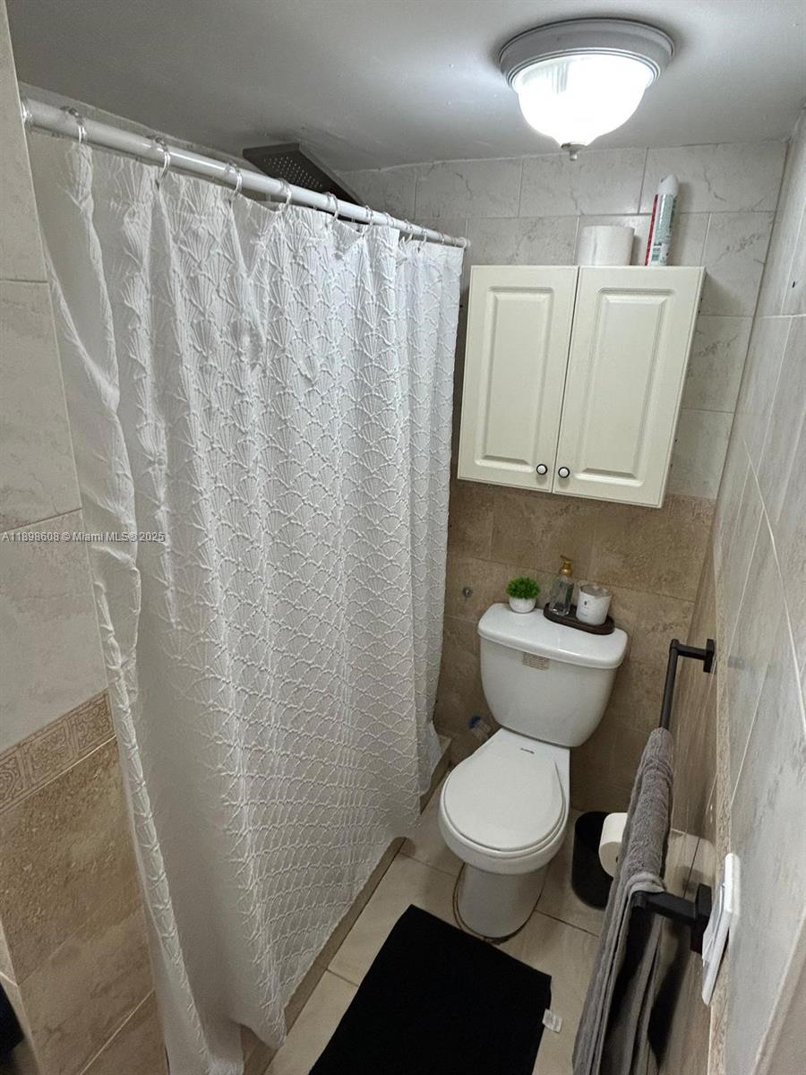 CARIBBEAN TOWERS CONDO - Residential Lease