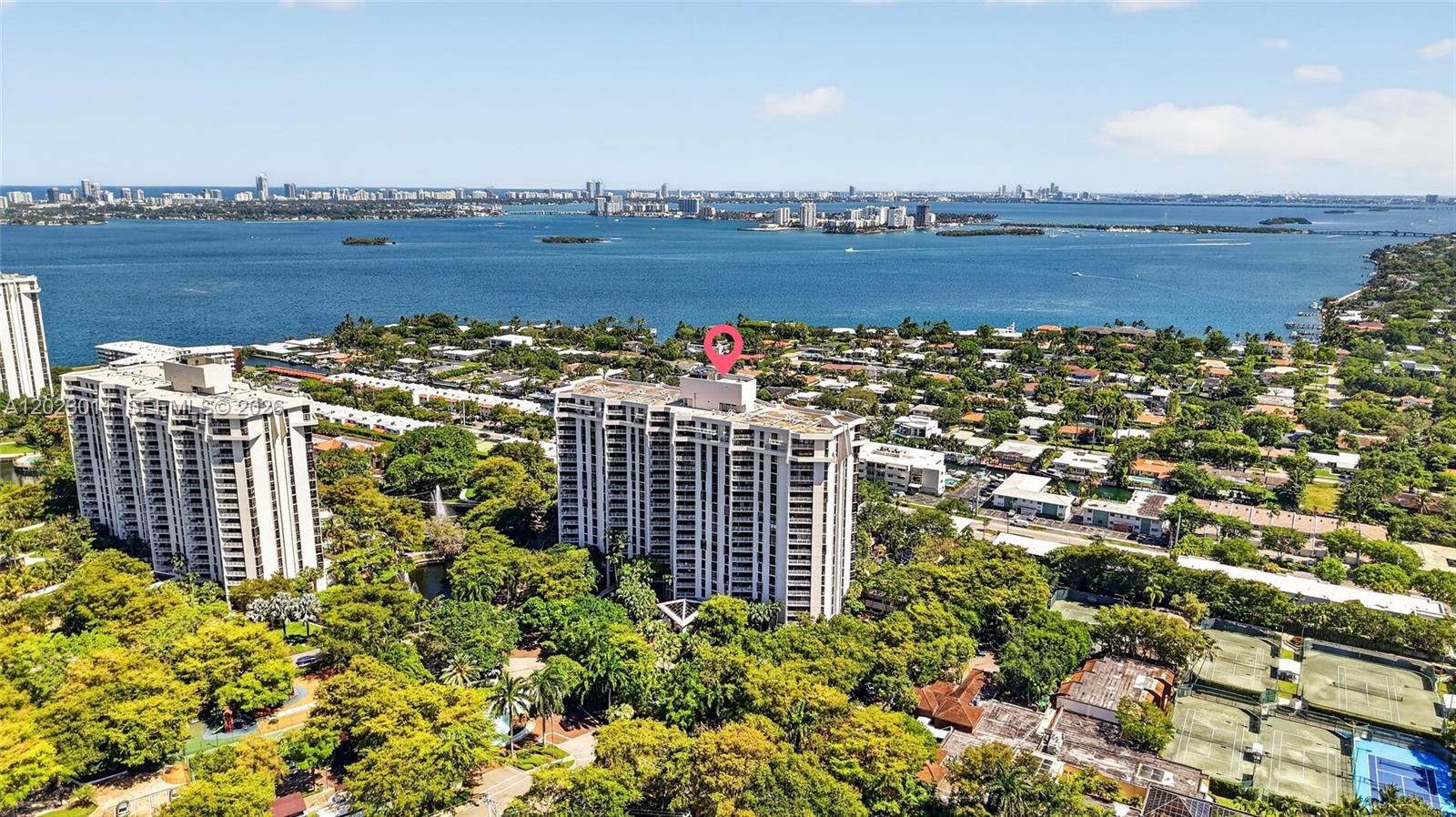 TOWERS OF QUAYSIDE CONDO - Residential