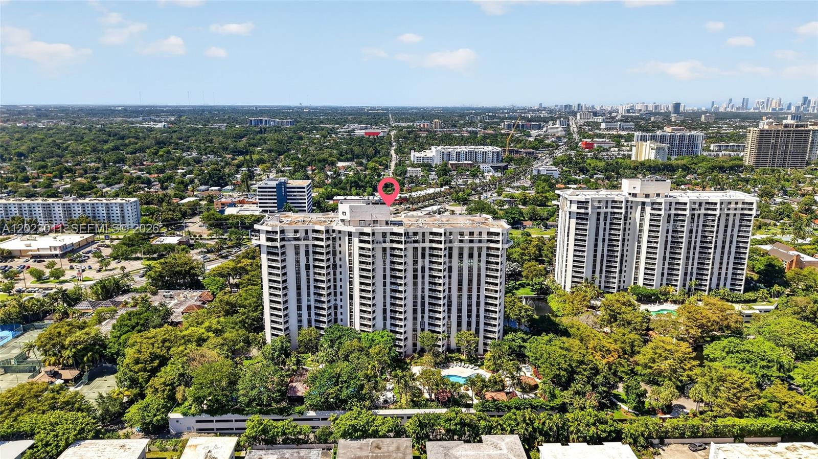 TOWERS OF QUAYSIDE CONDO - Residential