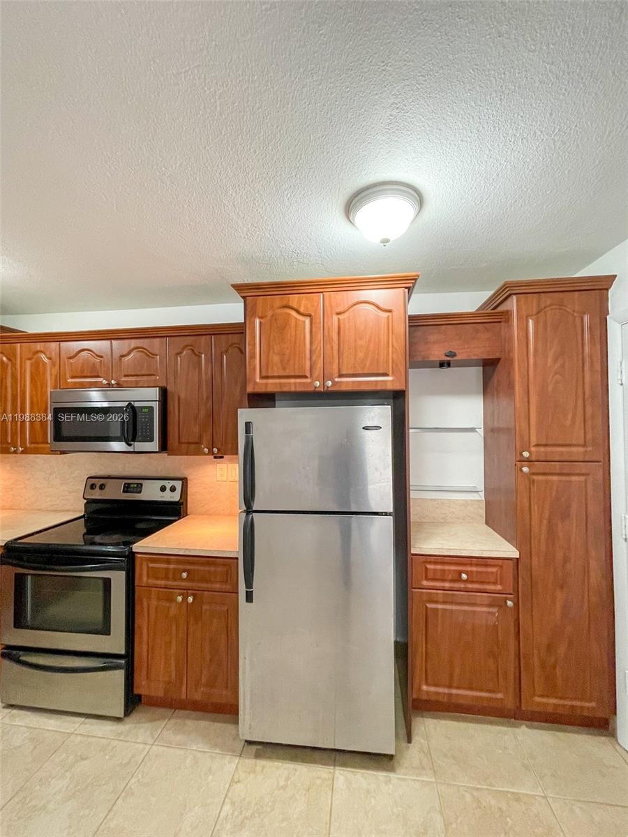 LUDLAM GARDENS CONDO - Residential Lease