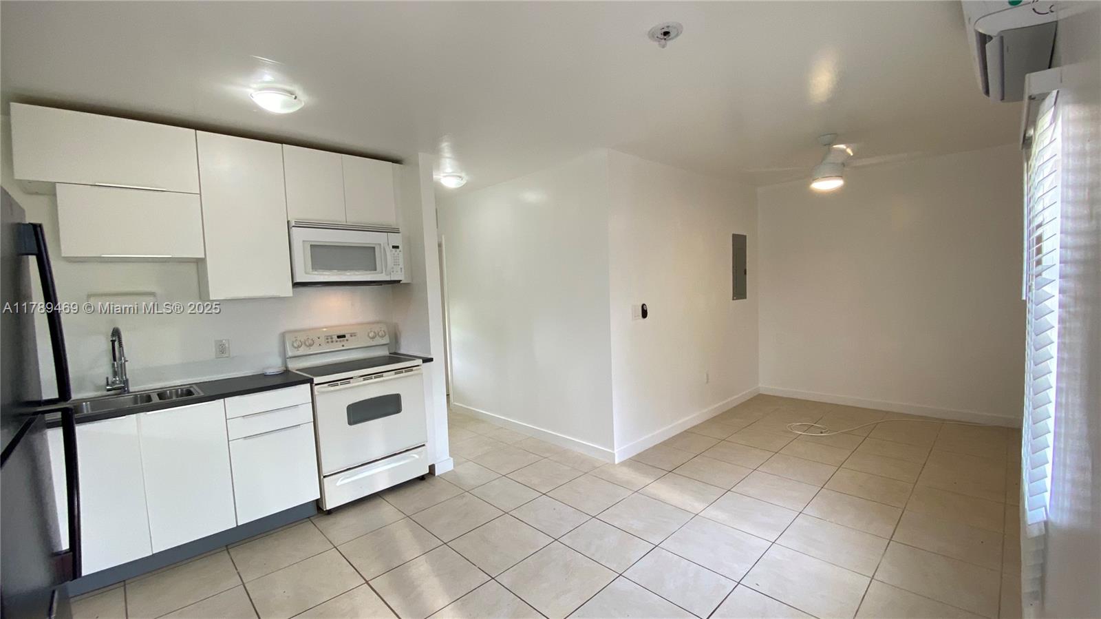 HIALEAH HEIGHTS - Residential Income