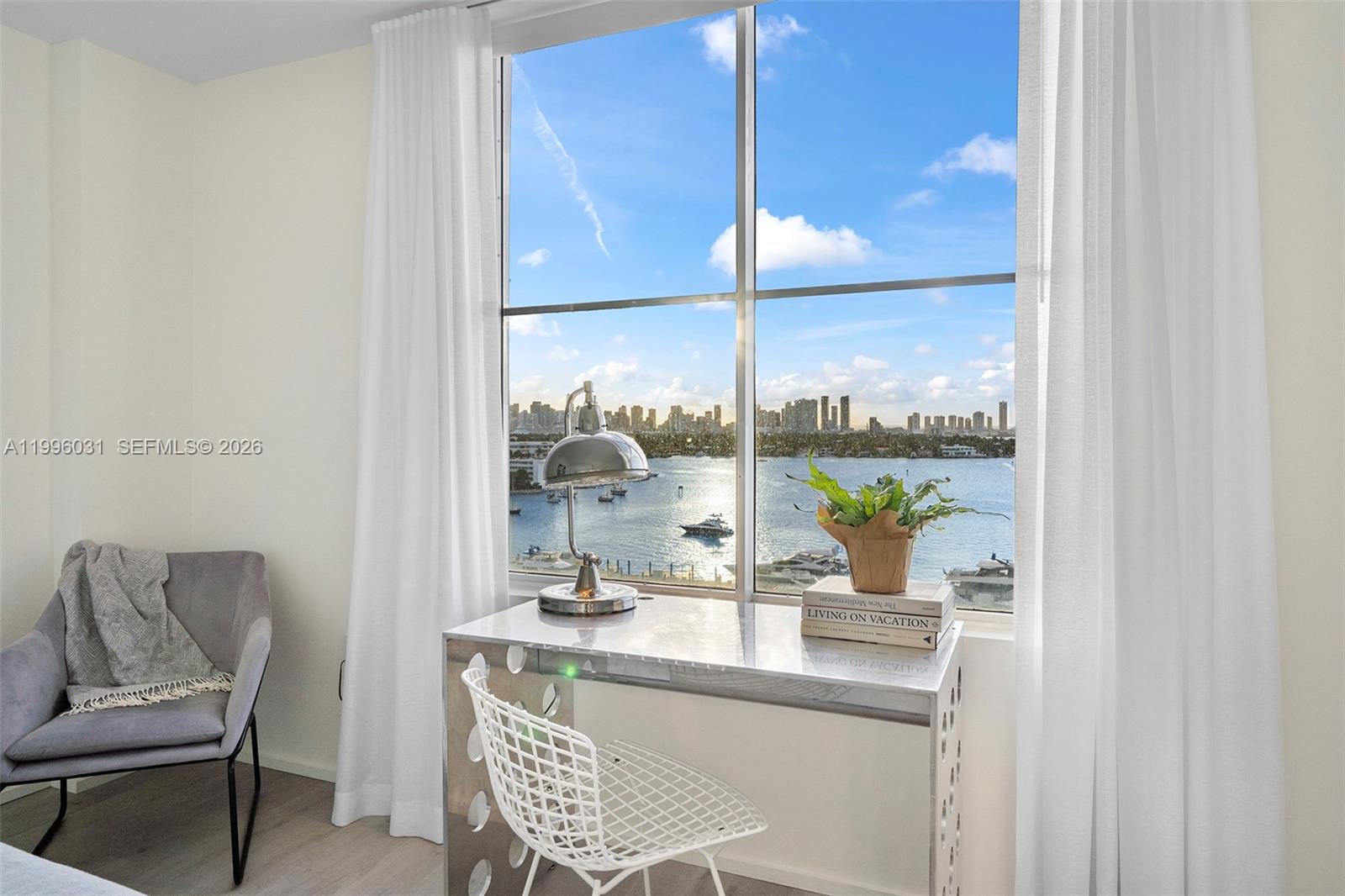 SUNSET HARBOUR NORTH COND - Residential Lease