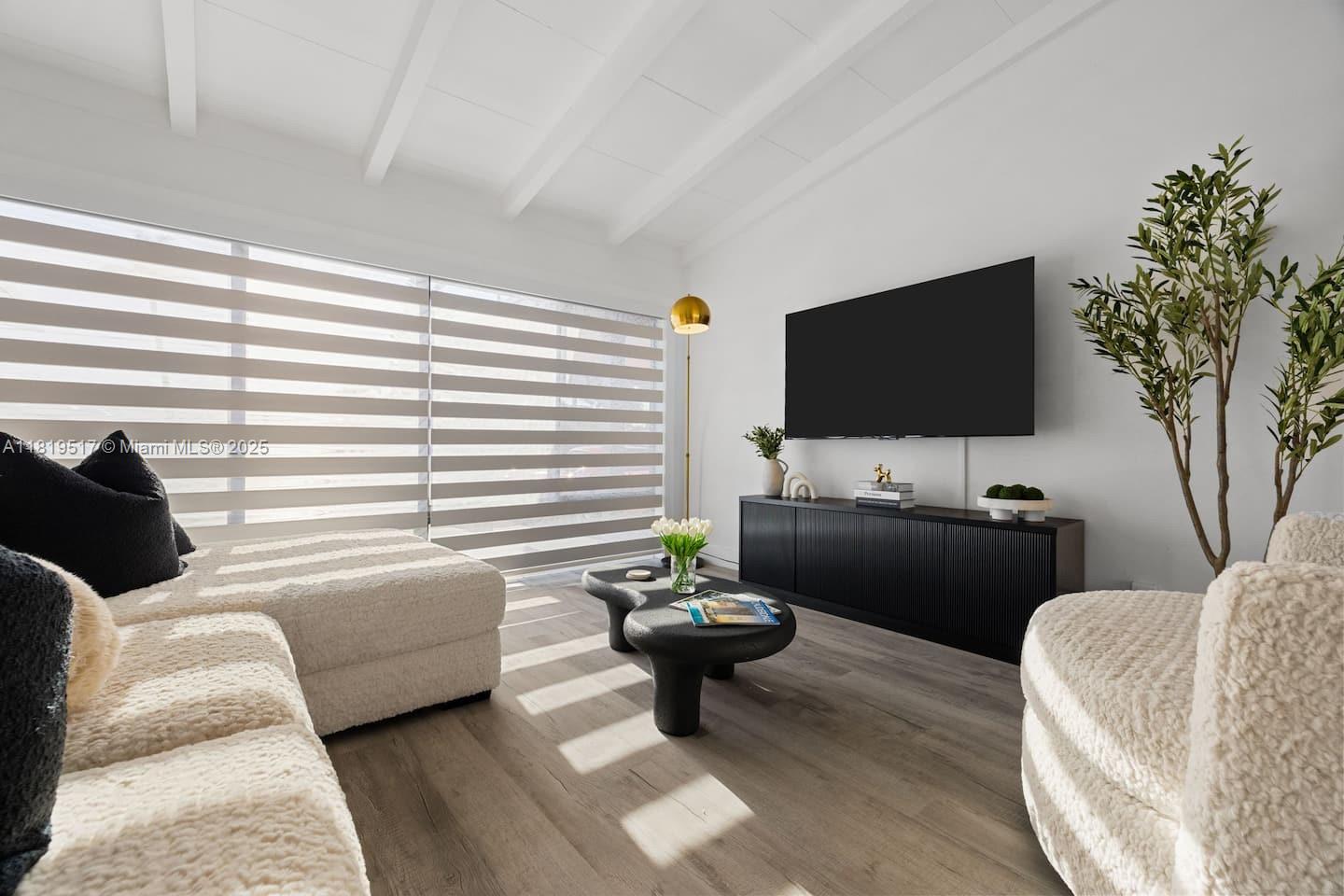 LAUDERDALE ISLES NO 2 - Residential