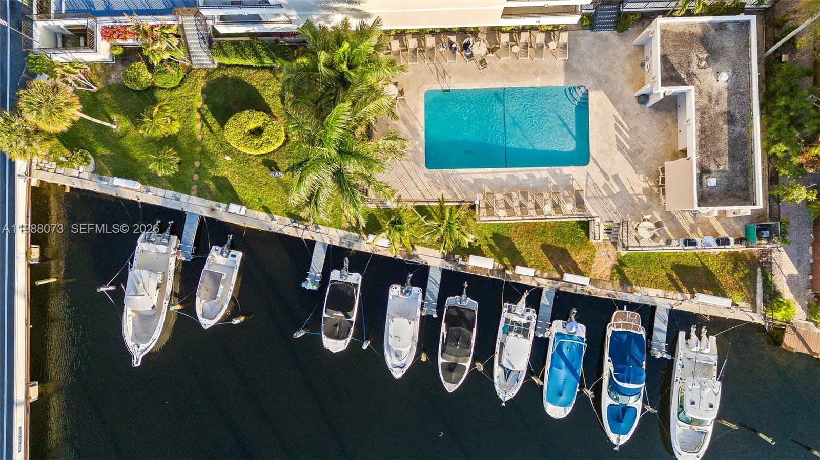 EMERALD TOWER CONDO - Residential