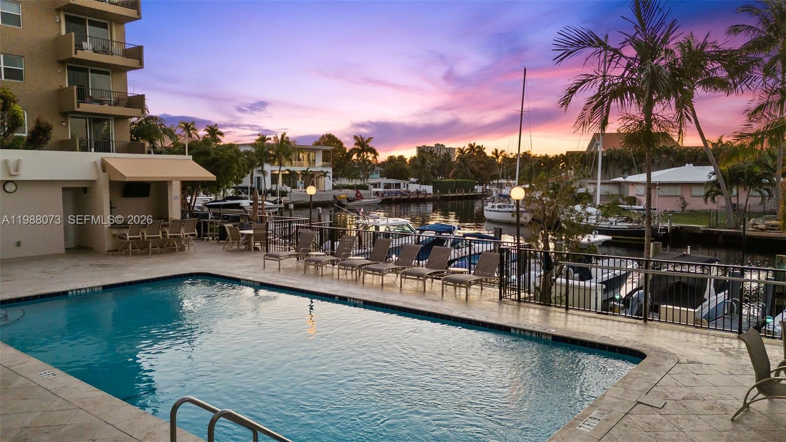 EMERALD TOWER CONDO - Residential