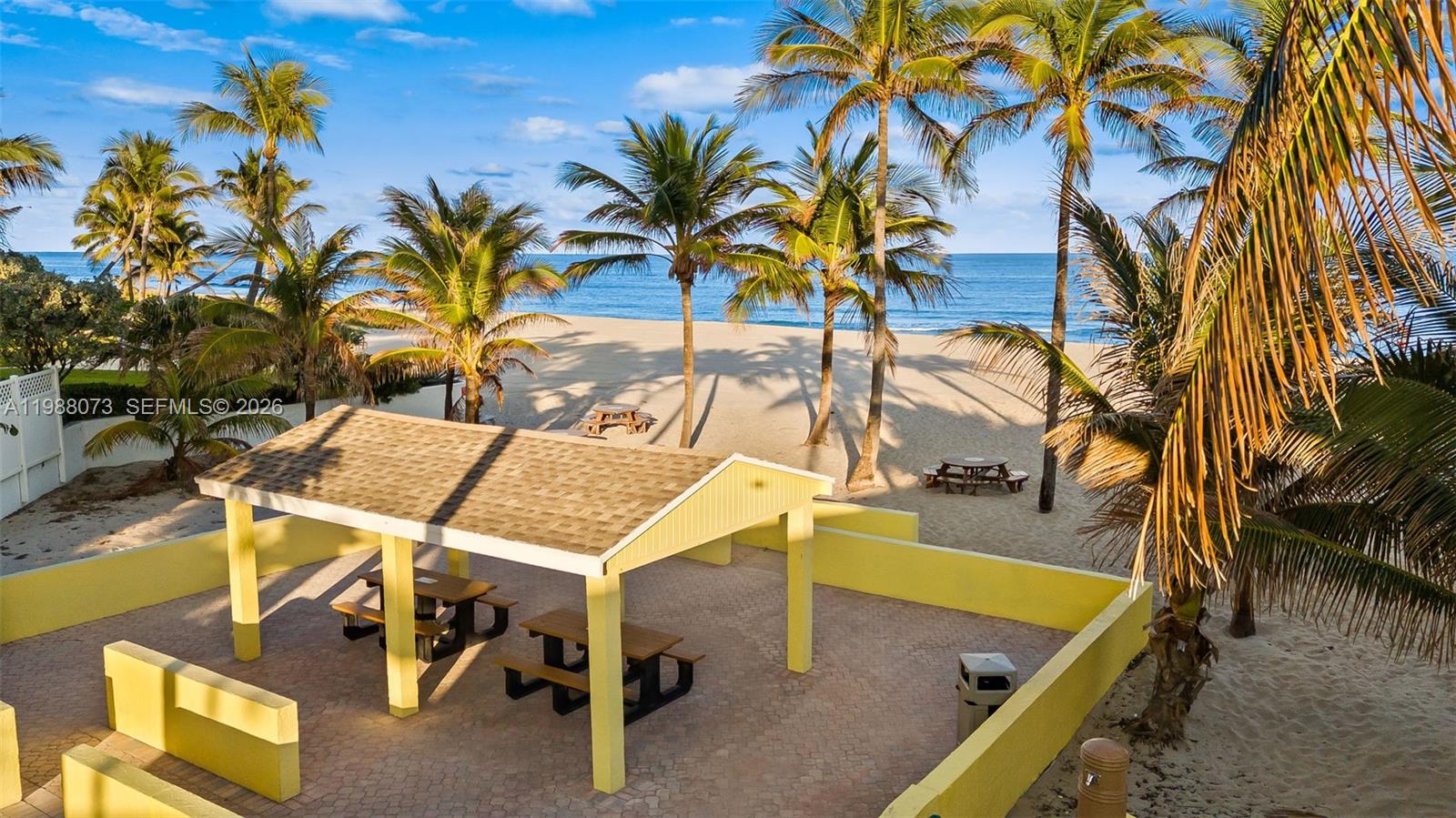 EMERALD TOWER CONDO - Residential