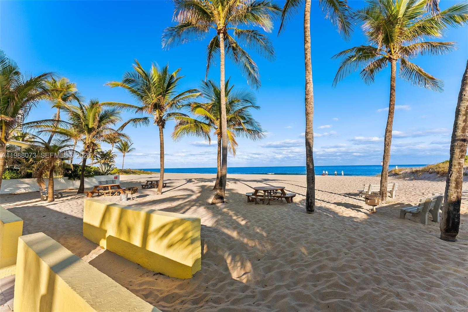 EMERALD TOWER CONDO - Residential