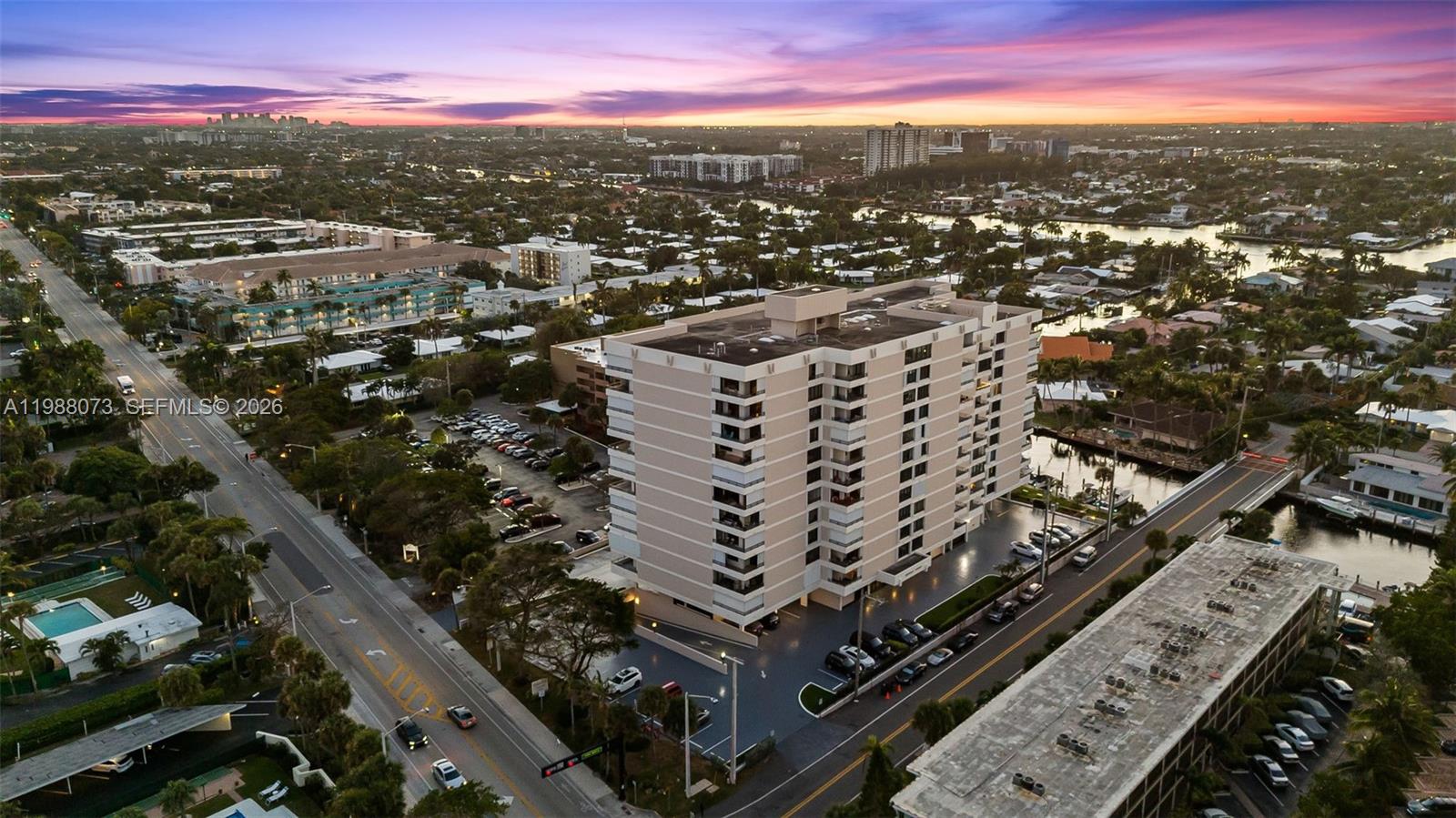 EMERALD TOWER CONDO - Residential