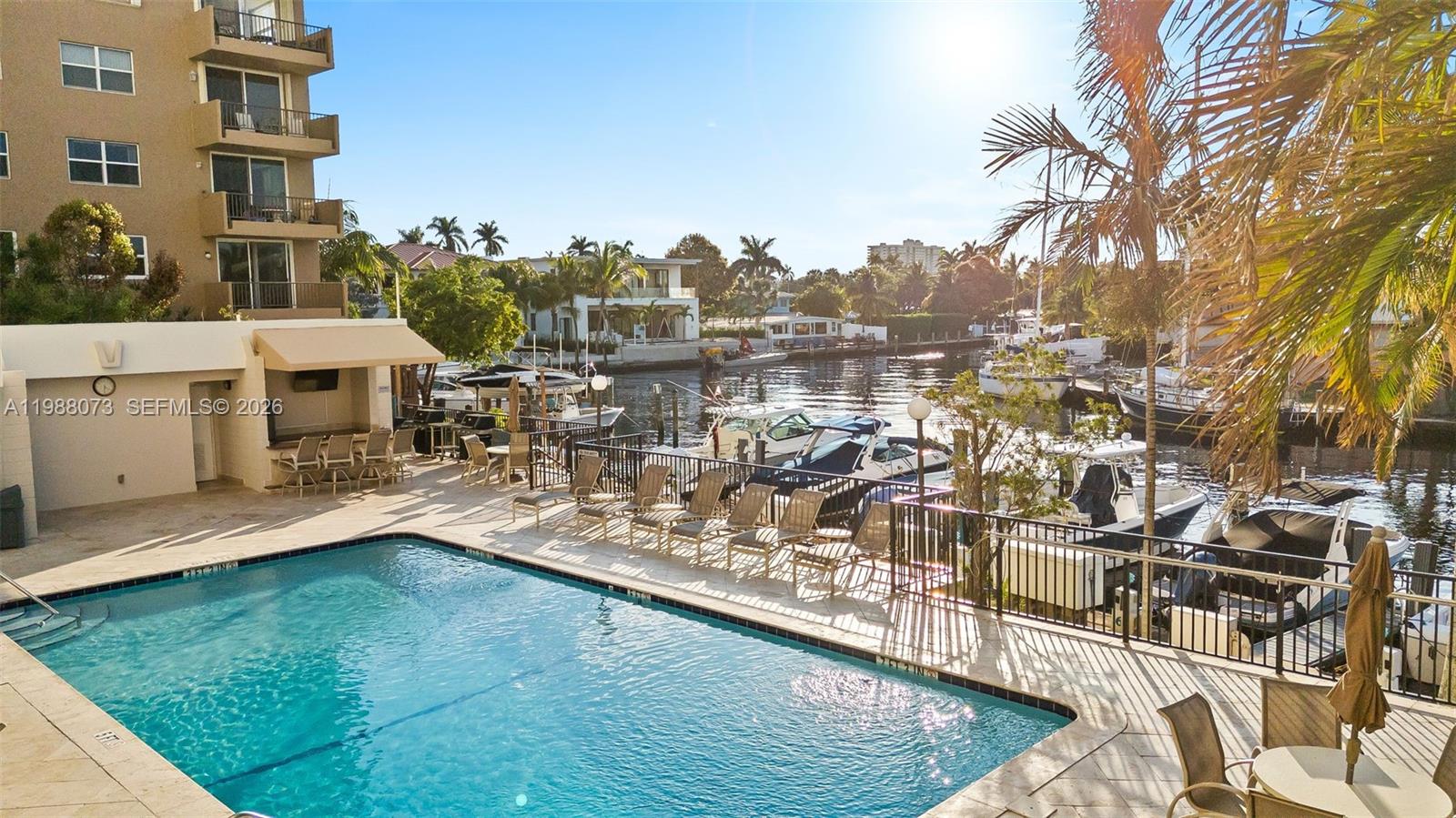 EMERALD TOWER CONDO - Residential