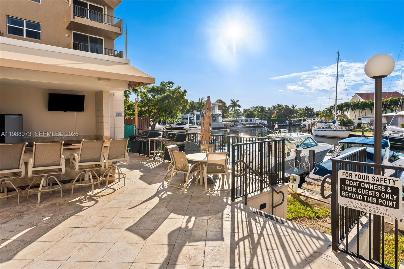 EMERALD TOWER CONDO - Residential