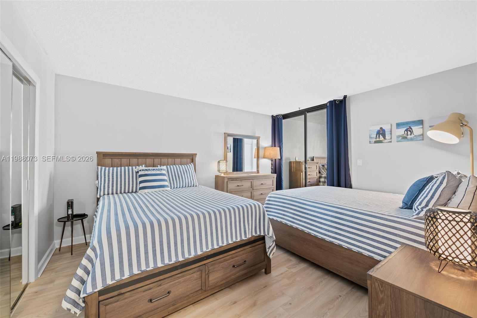 EMERALD TOWER CONDO - Residential