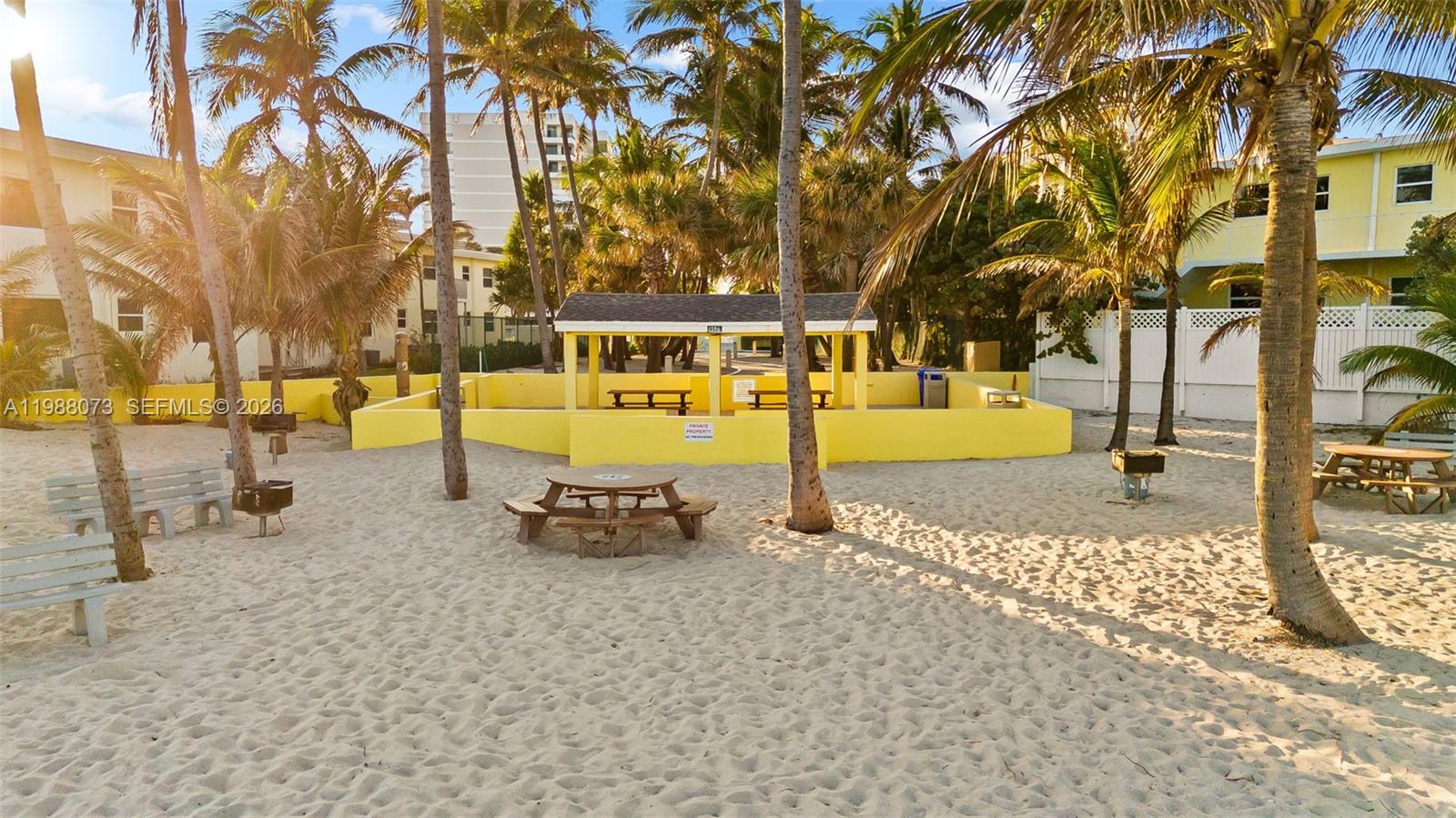 EMERALD TOWER CONDO - Residential