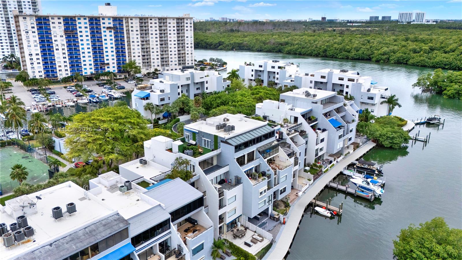 POINCIANA IS YT & RCQ CLU - Residential